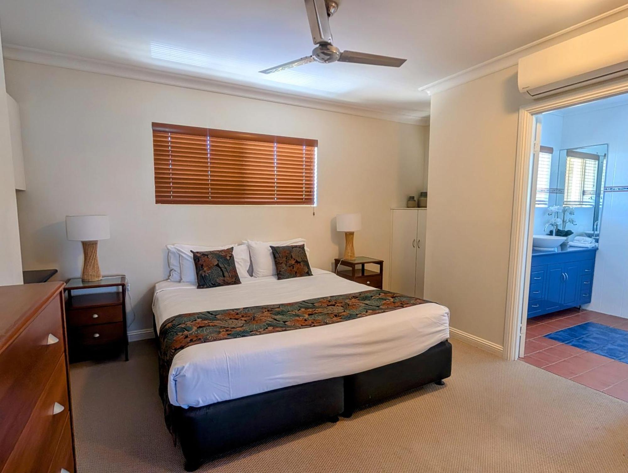 Rose Bay Resort Bowen Exteriör bild