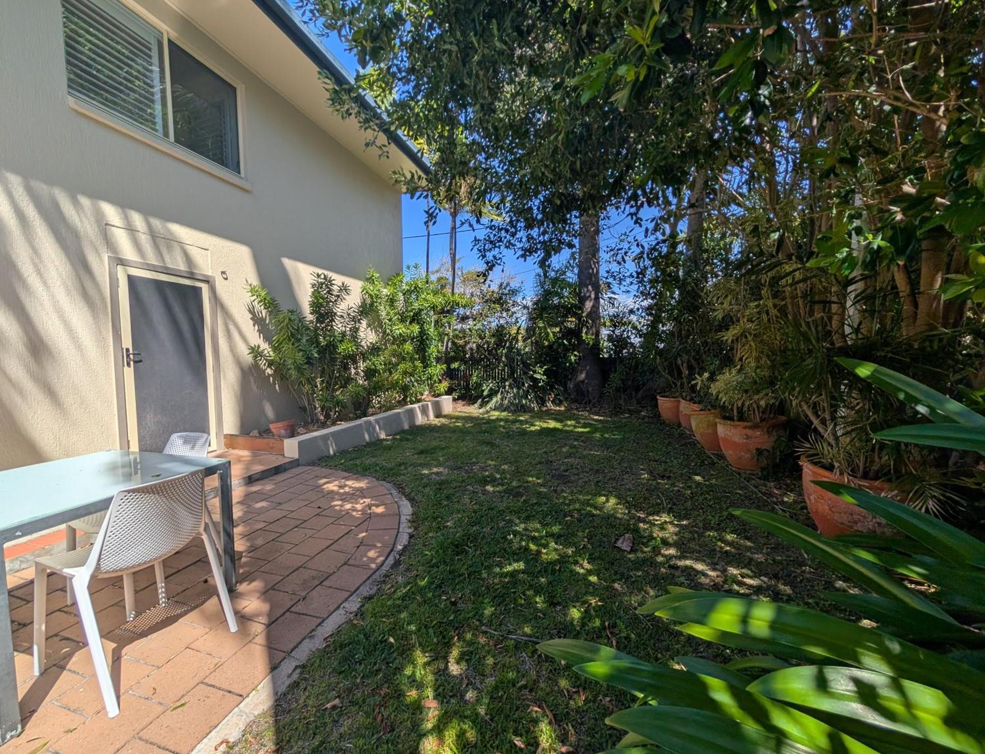 Rose Bay Resort Bowen Exteriör bild