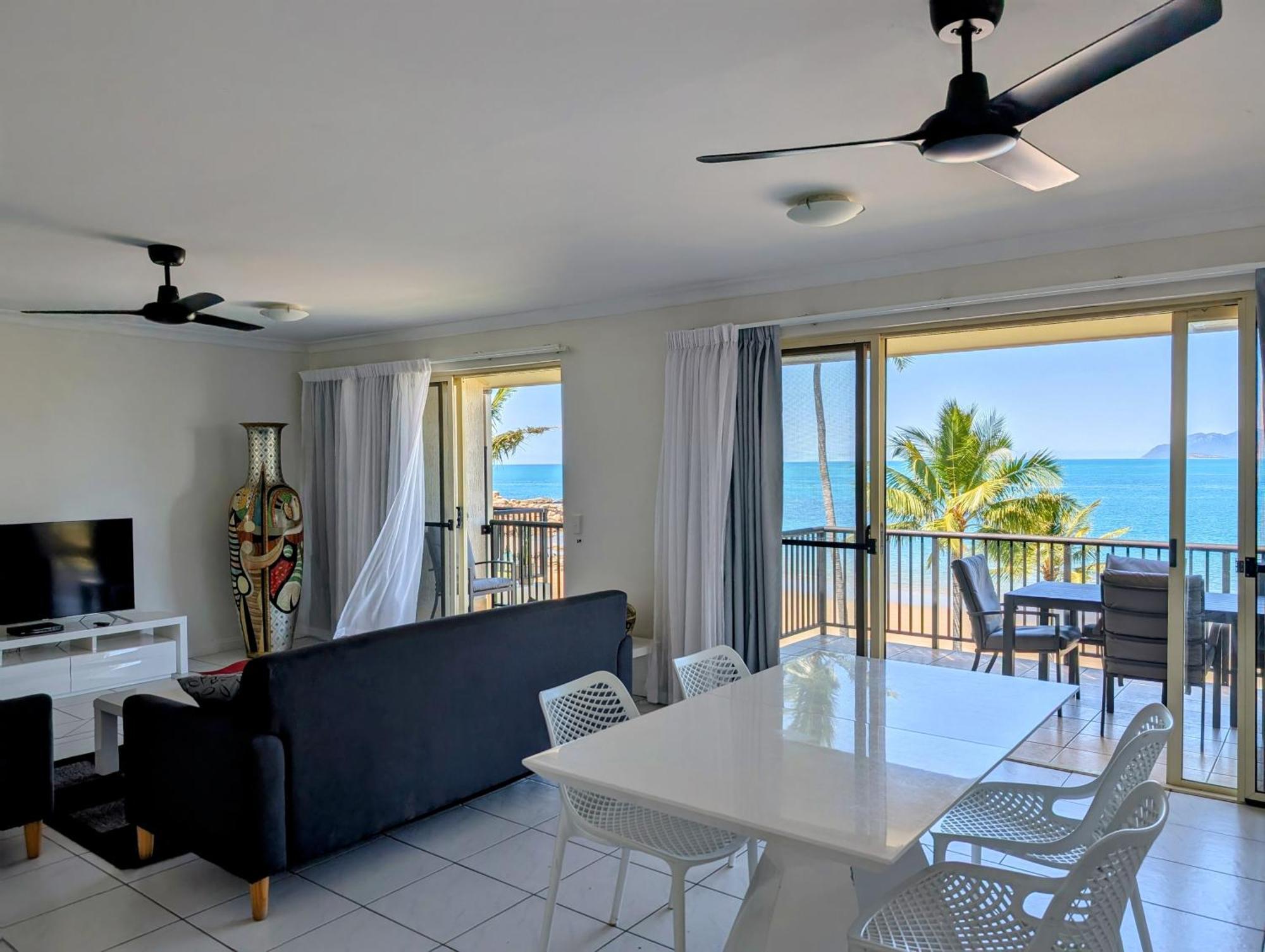 Rose Bay Resort Bowen Exteriör bild