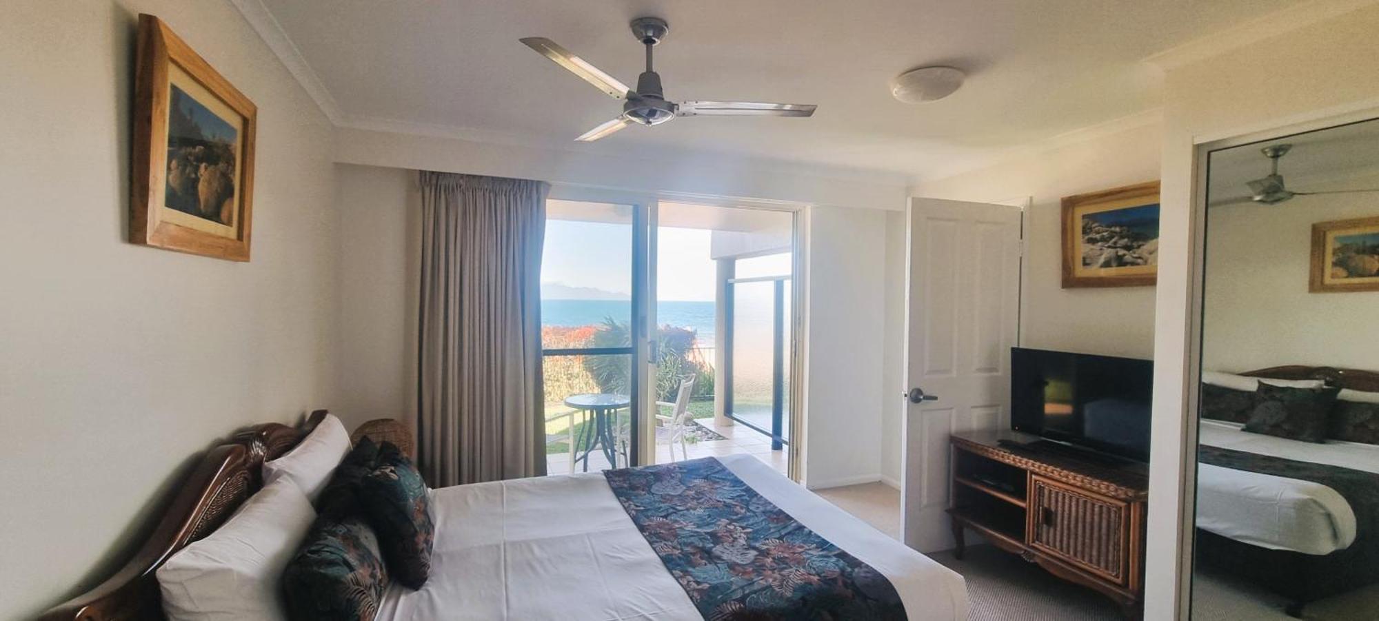 Rose Bay Resort Bowen Exteriör bild