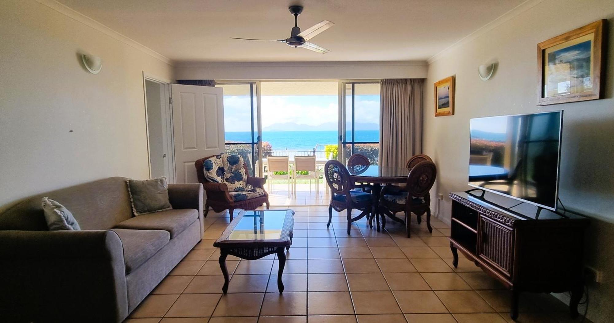 Rose Bay Resort Bowen Exteriör bild