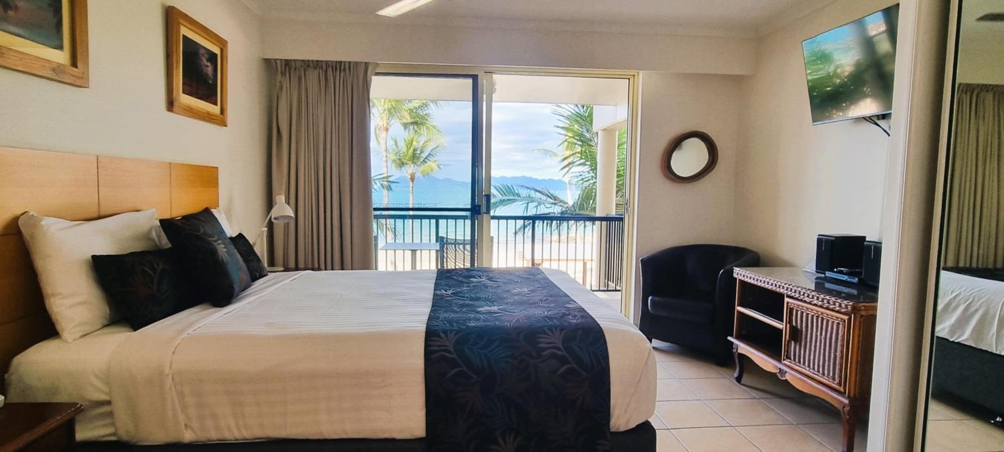 Rose Bay Resort Bowen Exteriör bild