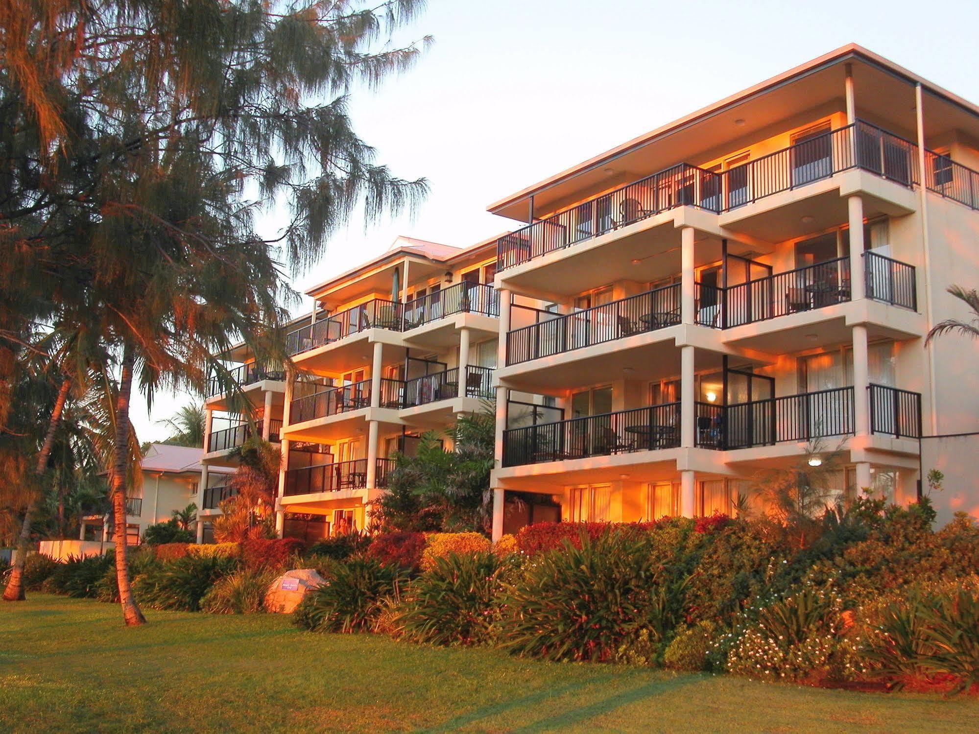 Rose Bay Resort Bowen Exteriör bild